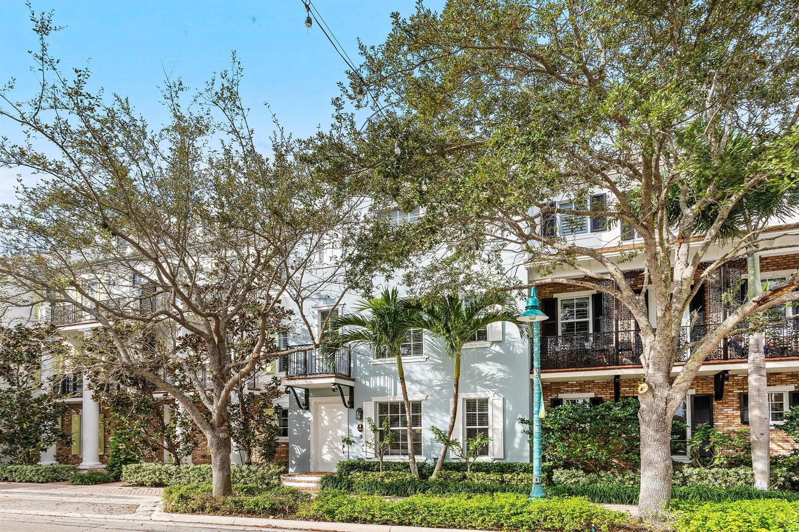 003-343EastCanneryRowCircle-DelrayBeach-