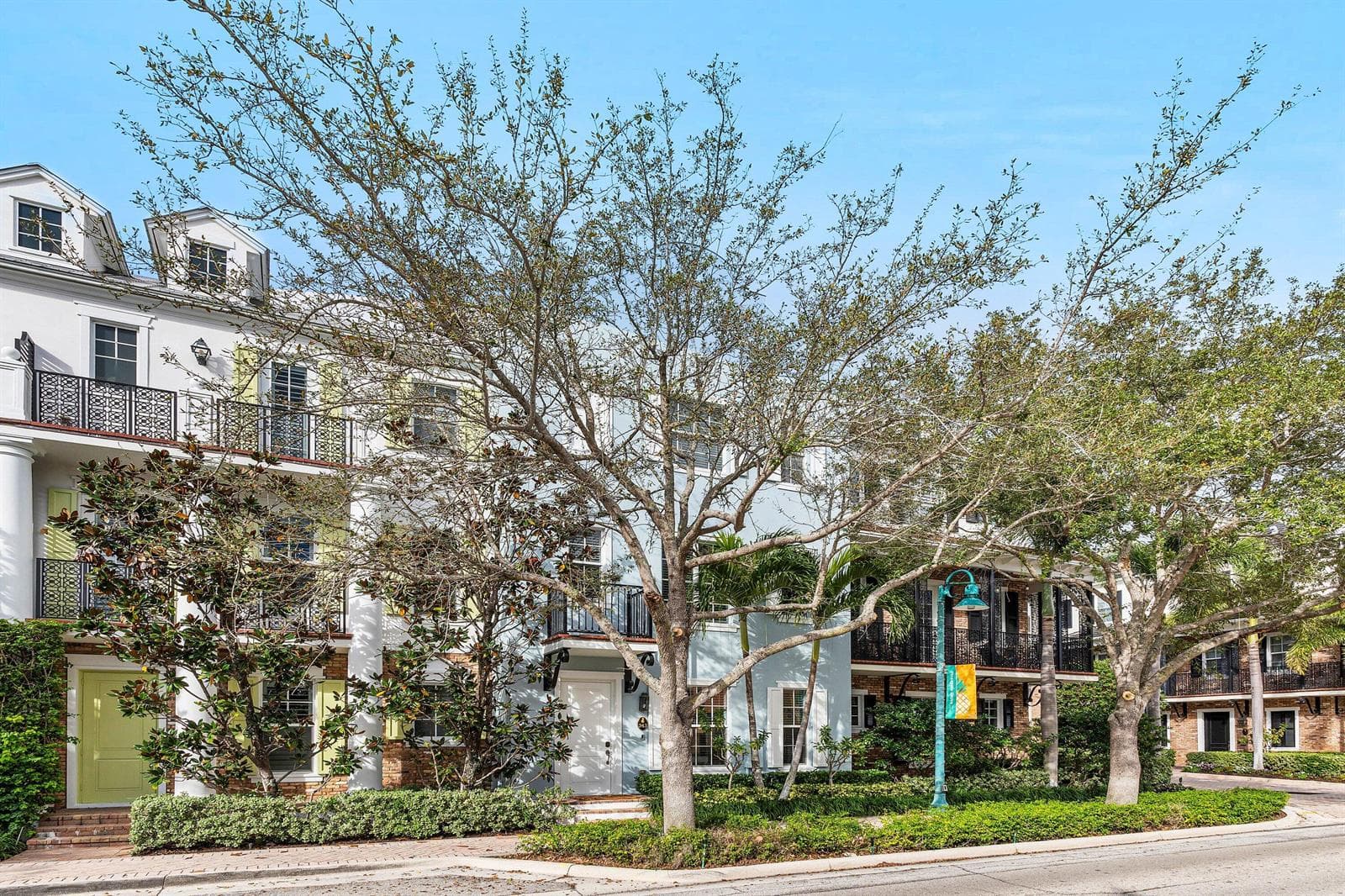 002-343EastCanneryRowCircle-DelrayBeach-