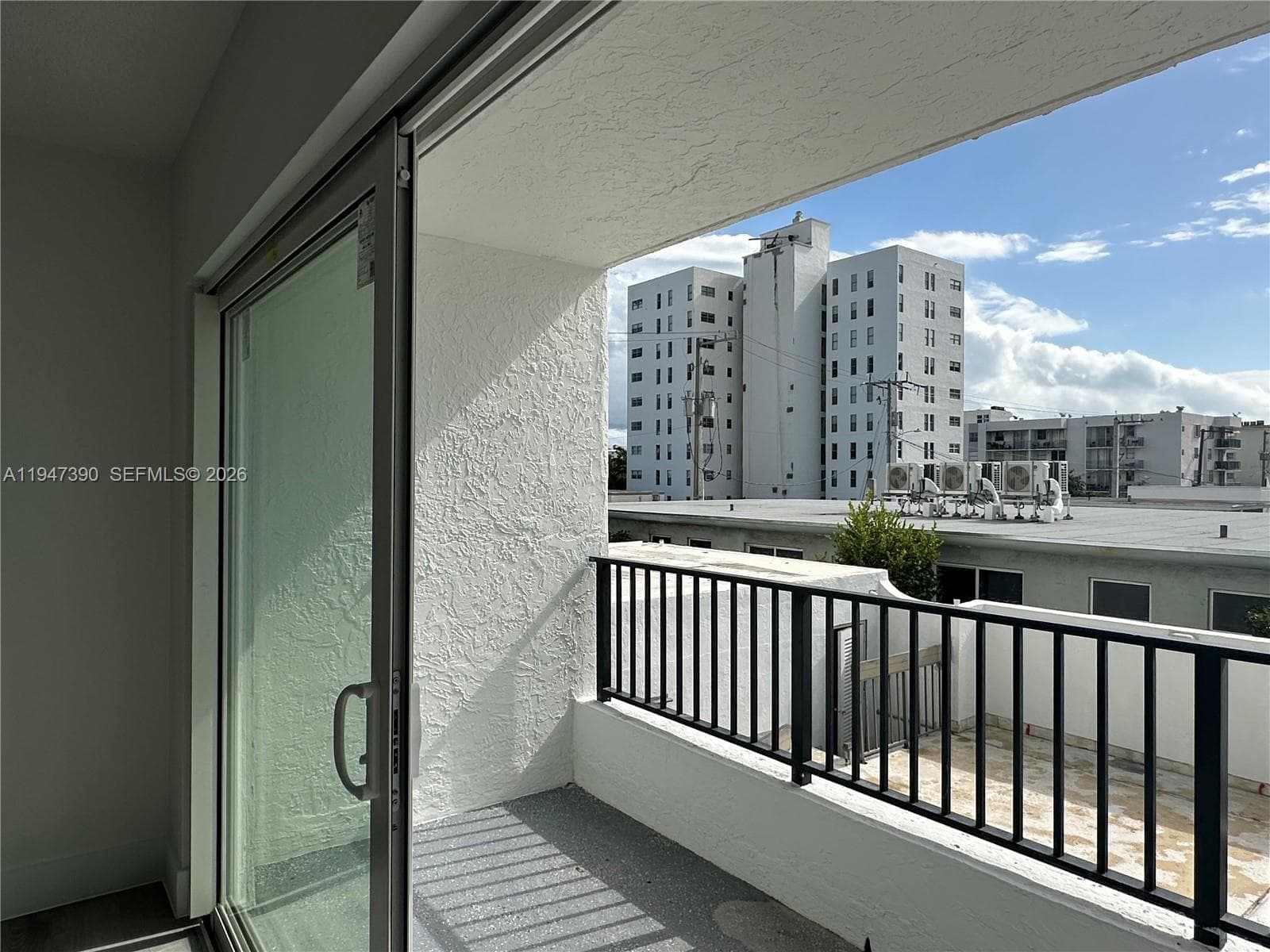 GOLDEN WEST CONDO · #303 in Miami Beach - Photo 6
