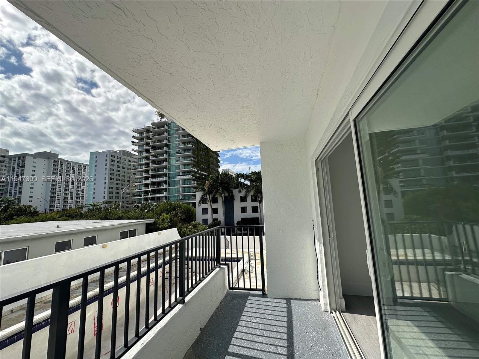 GOLDEN WEST CONDO · #303 in Miami Beach - Photo 5