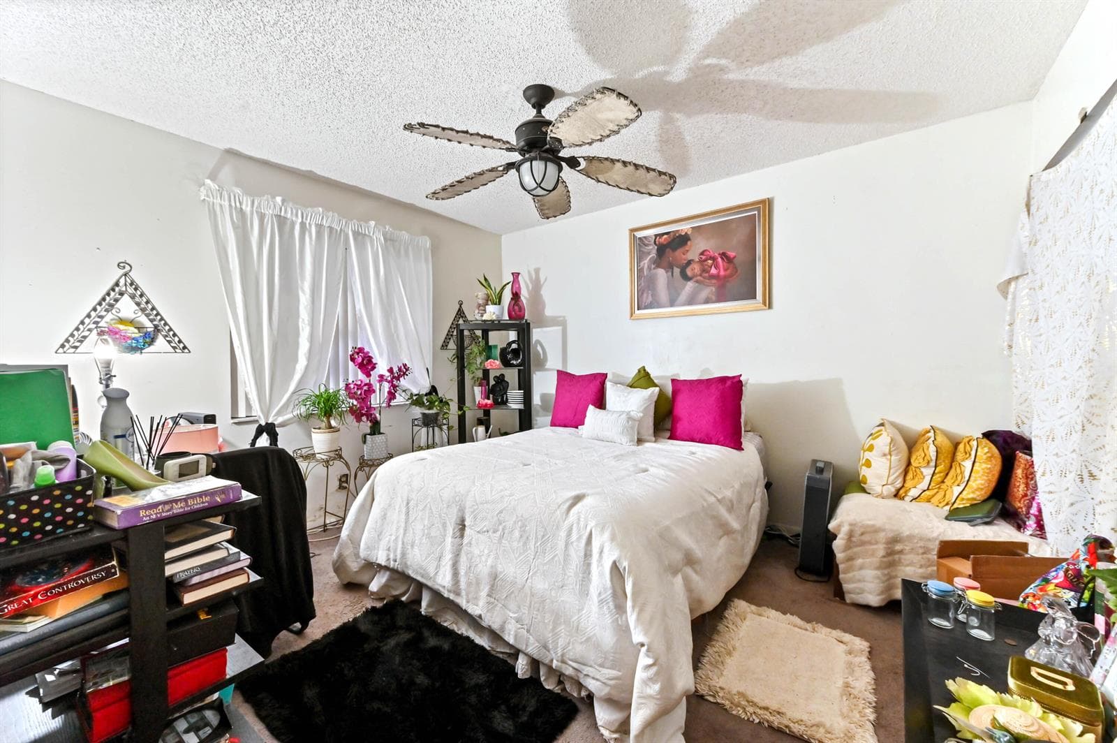 19 bedroom 01