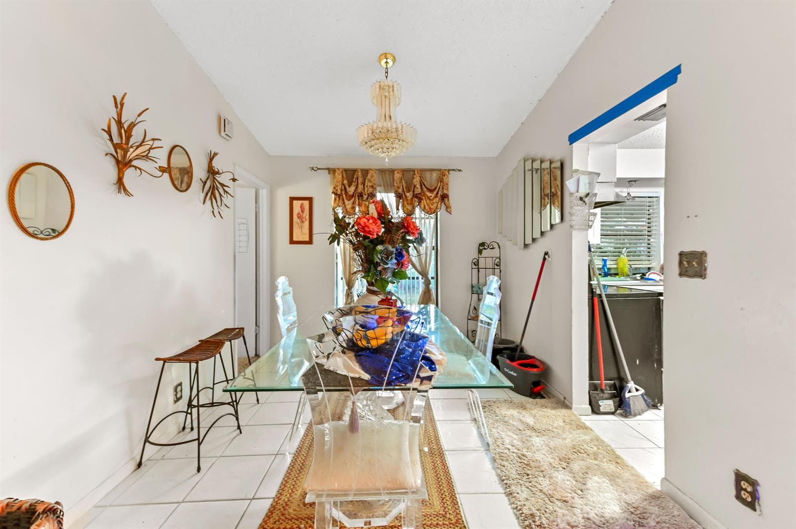 12 dining room 01