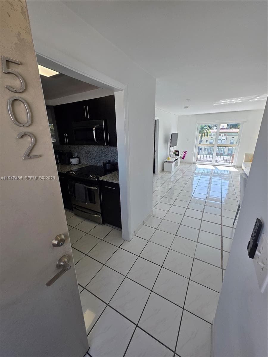JEFFERSON PLAZA CONDO · #PH02 in Miami Beach - Photo 13