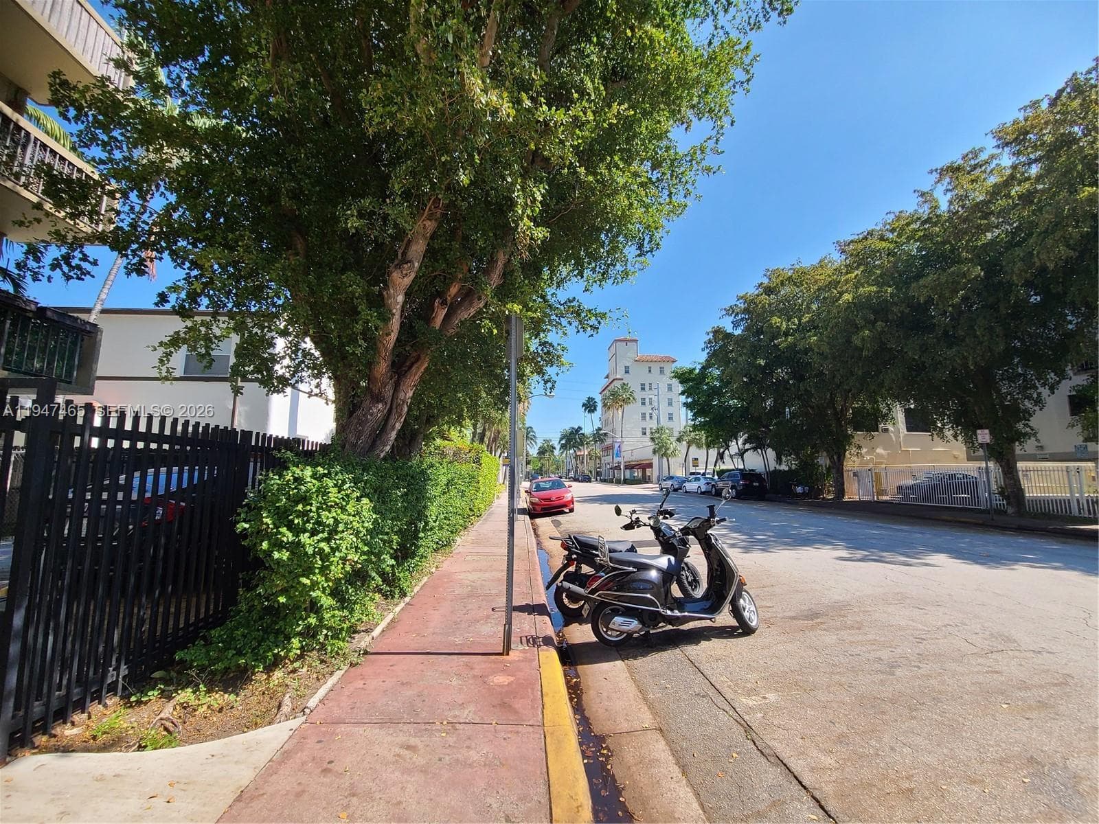 The building is steps from Lincoln Road and the road is remarkably quiet for its super-central location