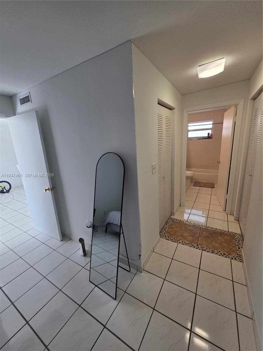 Walk-in closet