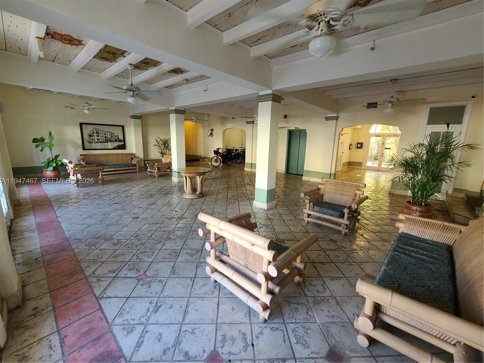 THE ESPLANADE BEACH CONDO · #109 in Miami Beach - Photo 16