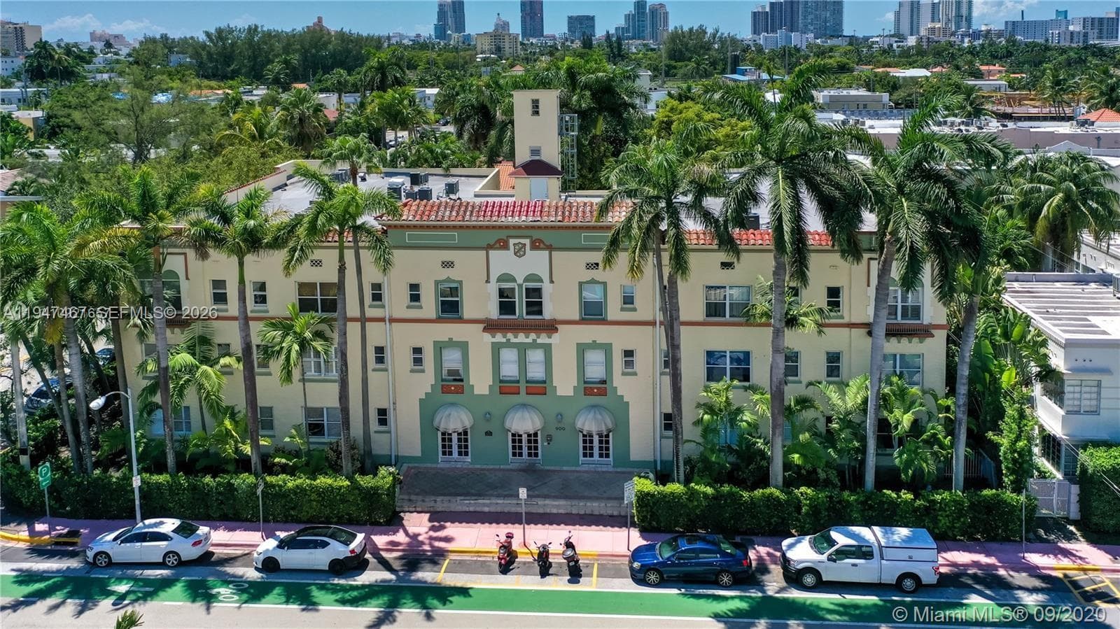 THE ESPLANADE BEACH CONDO · #109 in Miami Beach - Photo 5