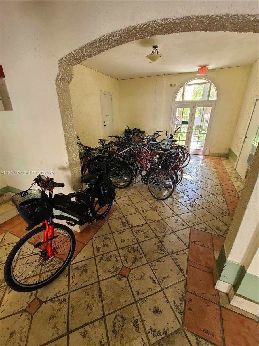 THE ESPLANADE BEACH CONDO · #109 in Miami Beach - Photo 18