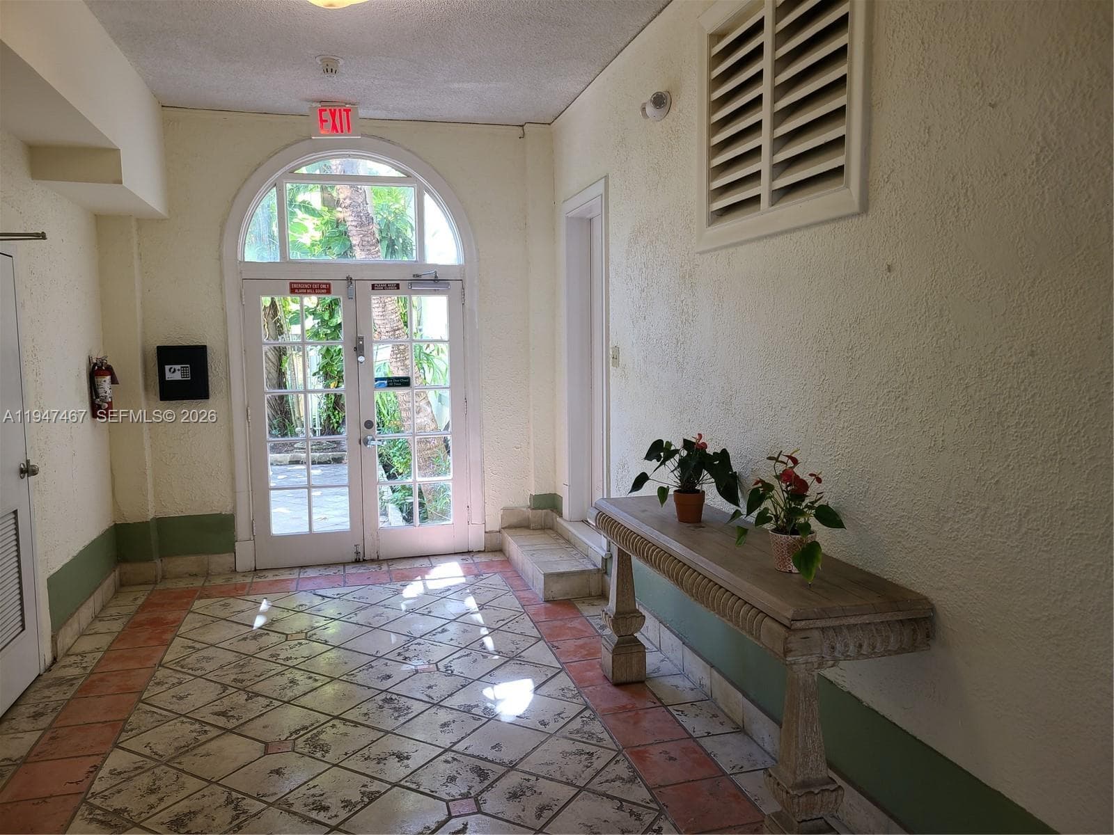 THE ESPLANADE BEACH CONDO · #109 in Miami Beach - Photo 39