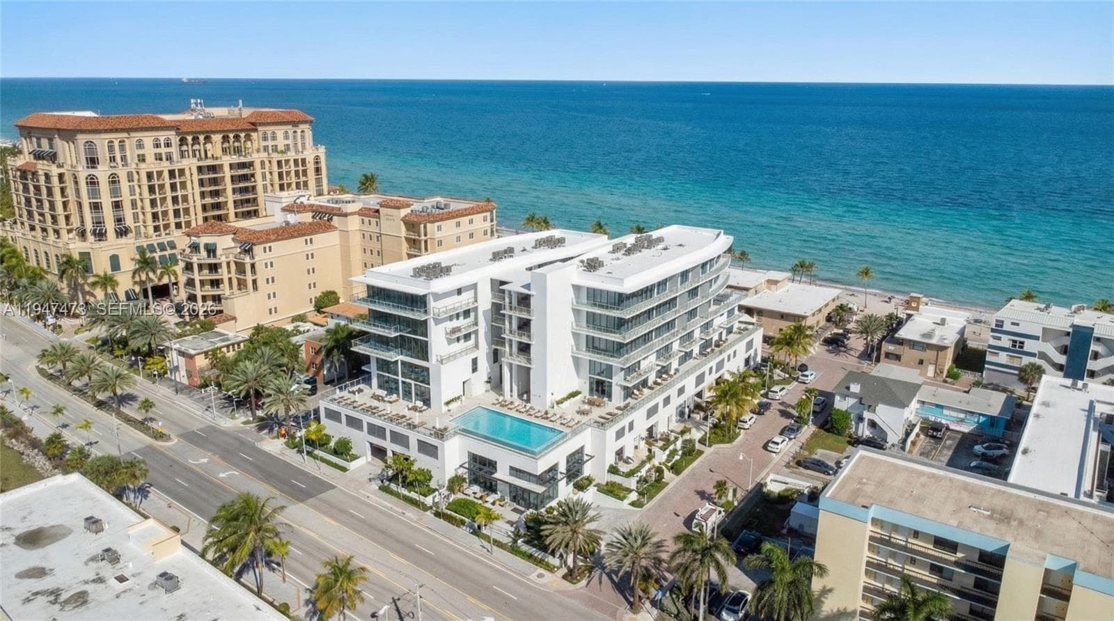 Eturna Residences · #TH5 in Hollywood - Photo 11