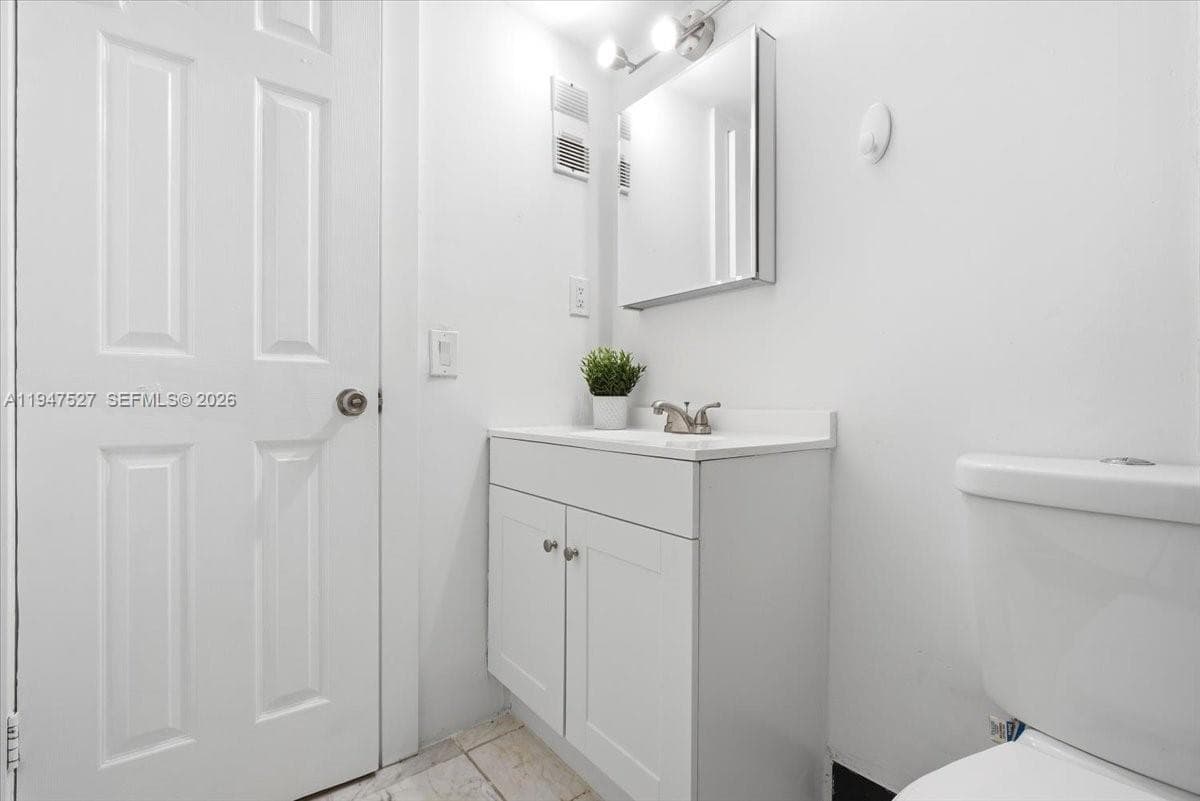 Coral Gate East · #2-124 in Hialeah - Photo 12
