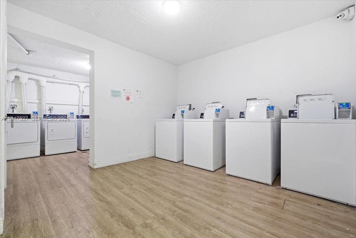 Coral Gate East · #2-124 in Hialeah - Photo 18