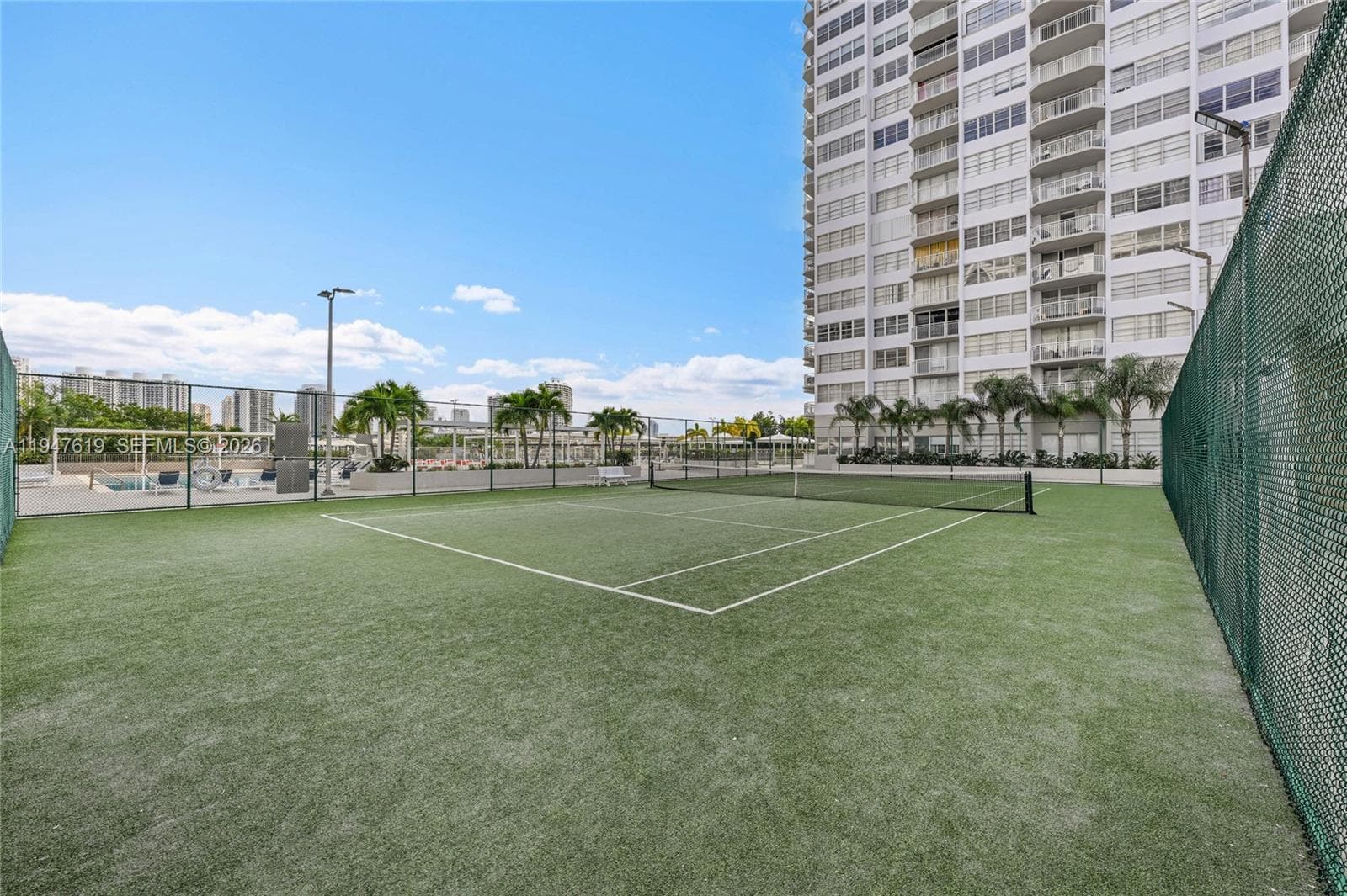 Tennis court/ Pickle ball court