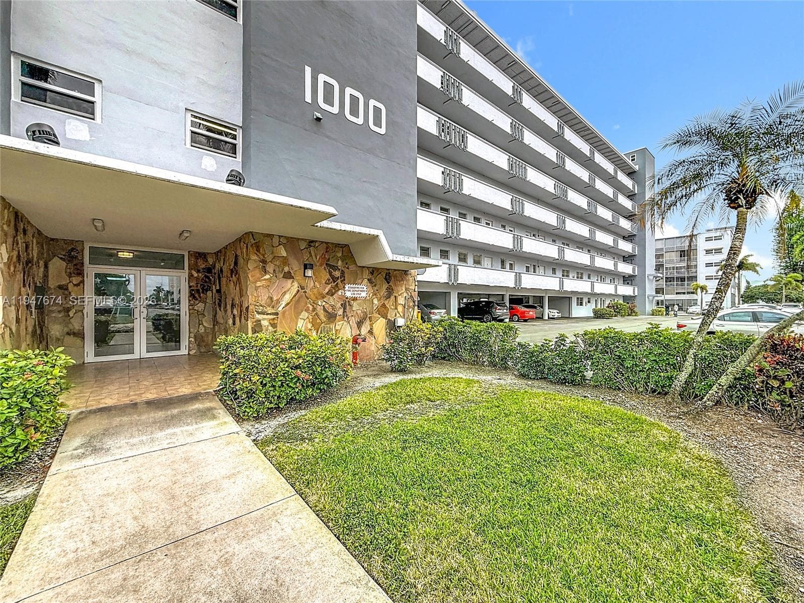 FAIRWAYS ROYALE CONDO · #411 in Hallandale Beach - Photo 6