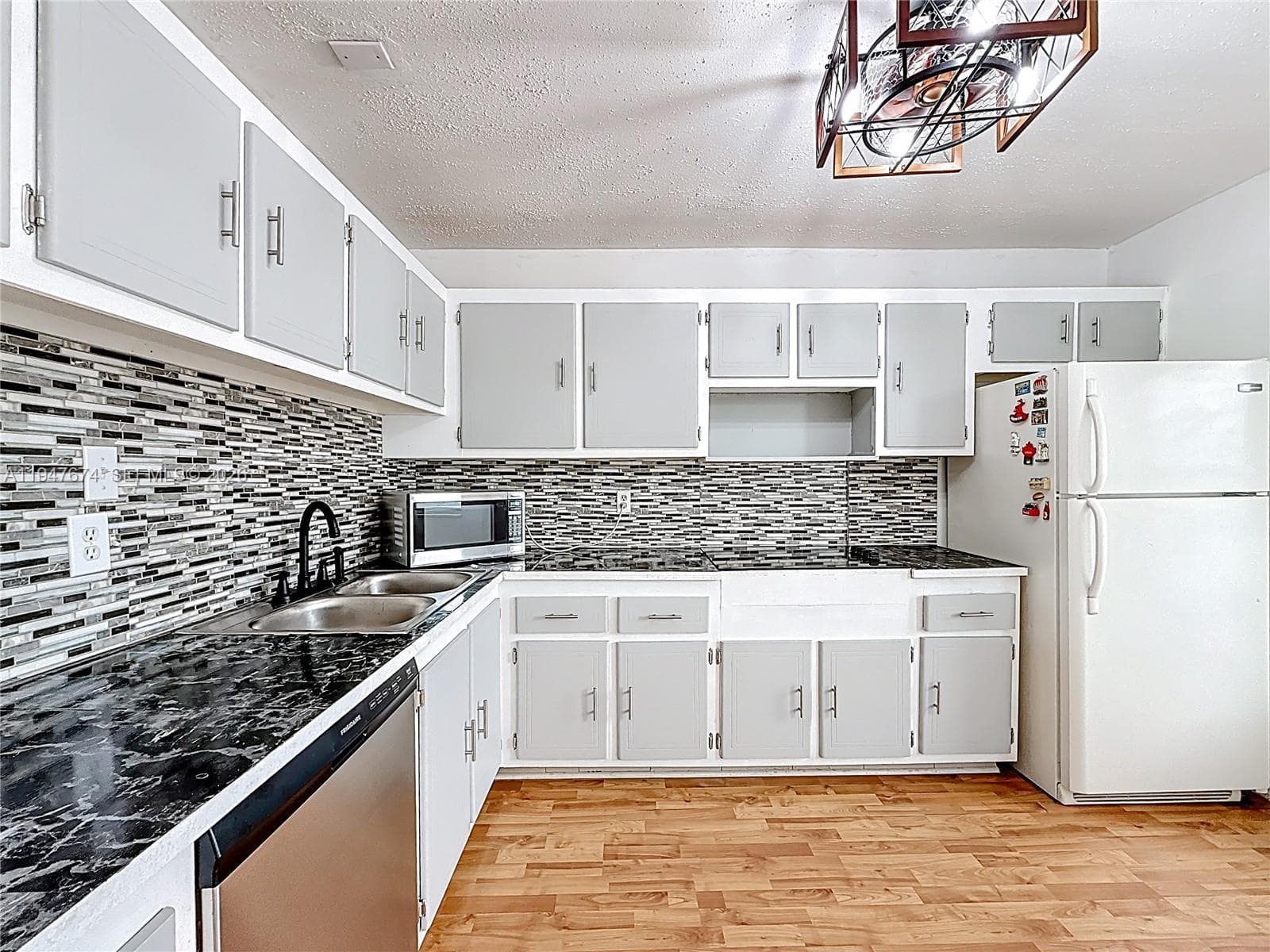 FAIRWAYS ROYALE CONDO · #411 in Hallandale Beach - Photo 12