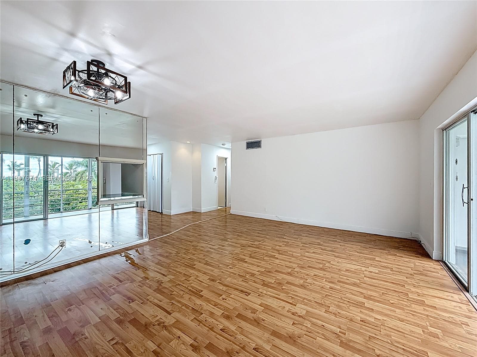 FAIRWAYS ROYALE CONDO · #411 in Hallandale Beach - Photo 20