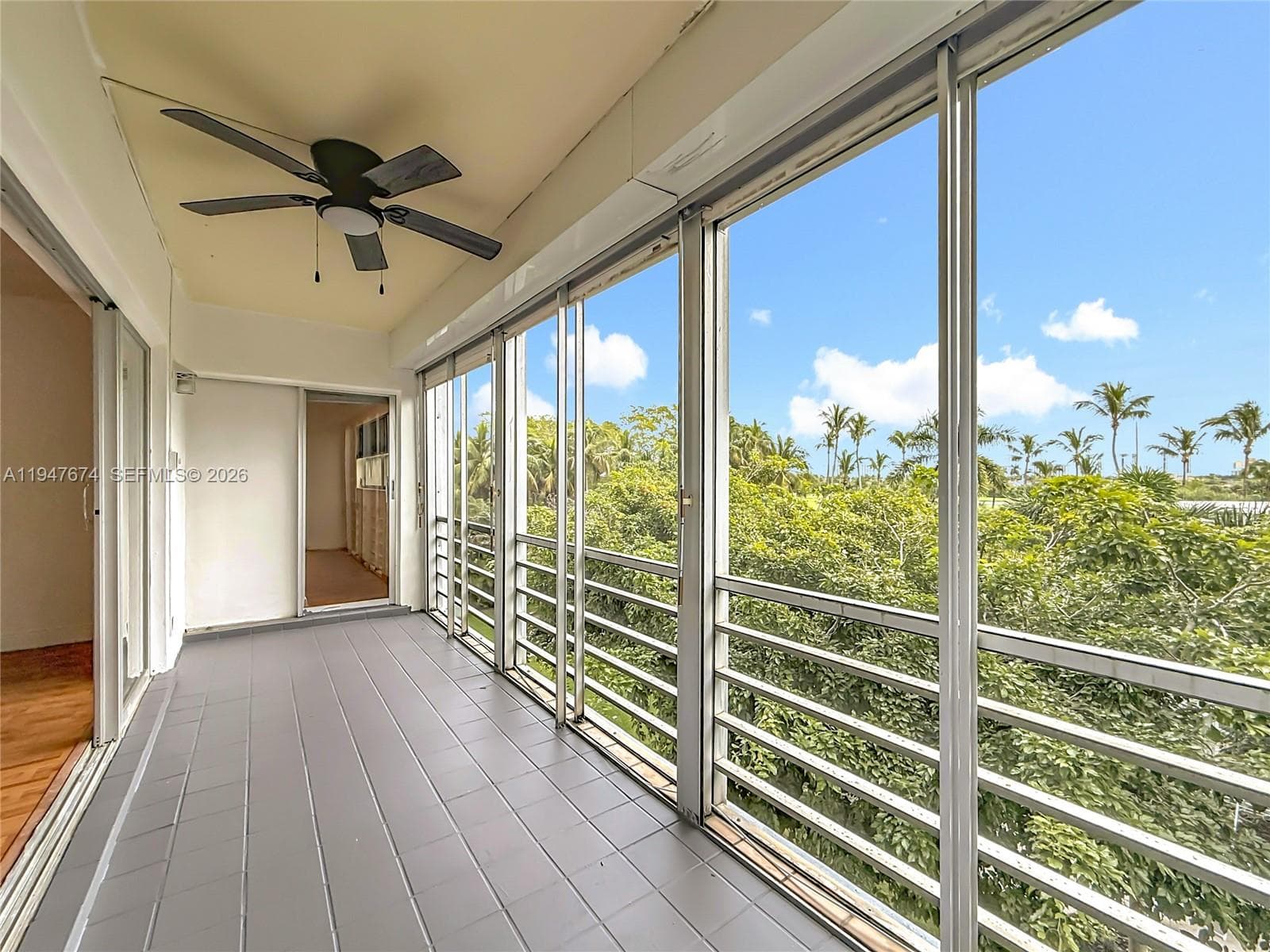 FAIRWAYS ROYALE CONDO · #411 in Hallandale Beach - Photo 33