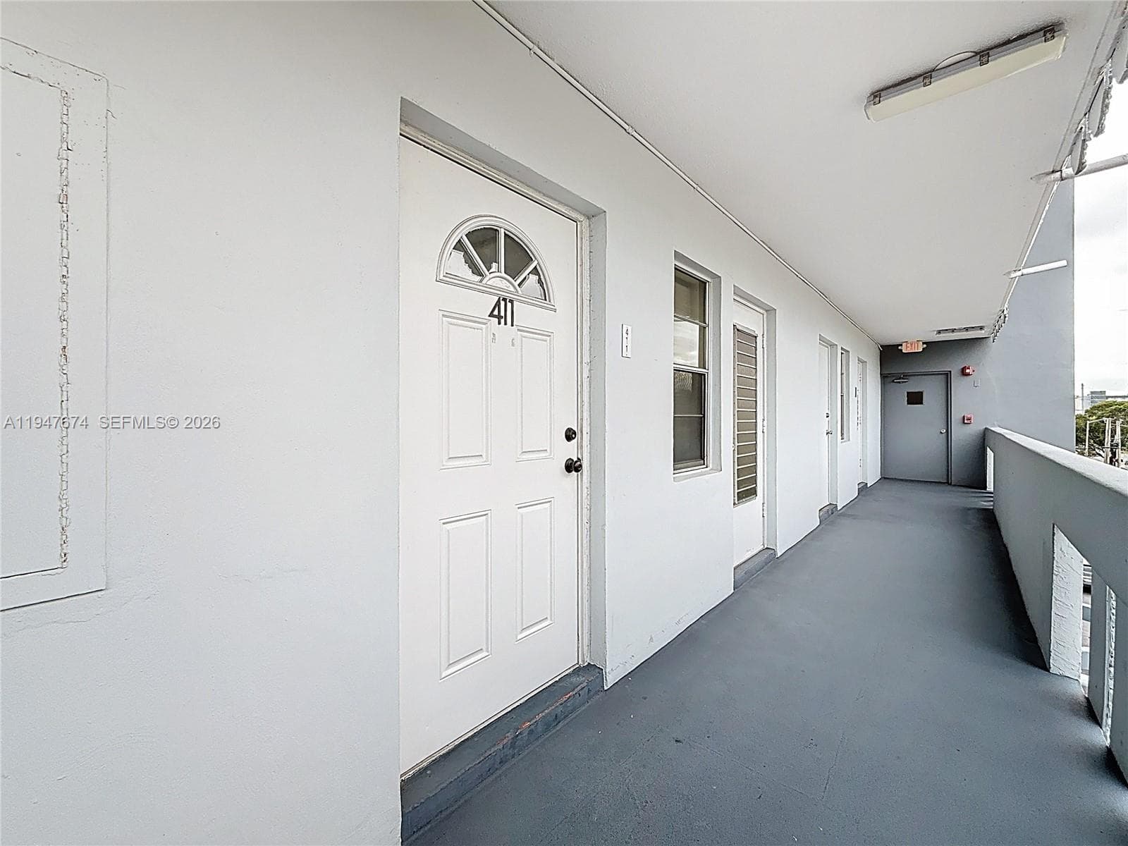 FAIRWAYS ROYALE CONDO · #411 in Hallandale Beach - Photo 8