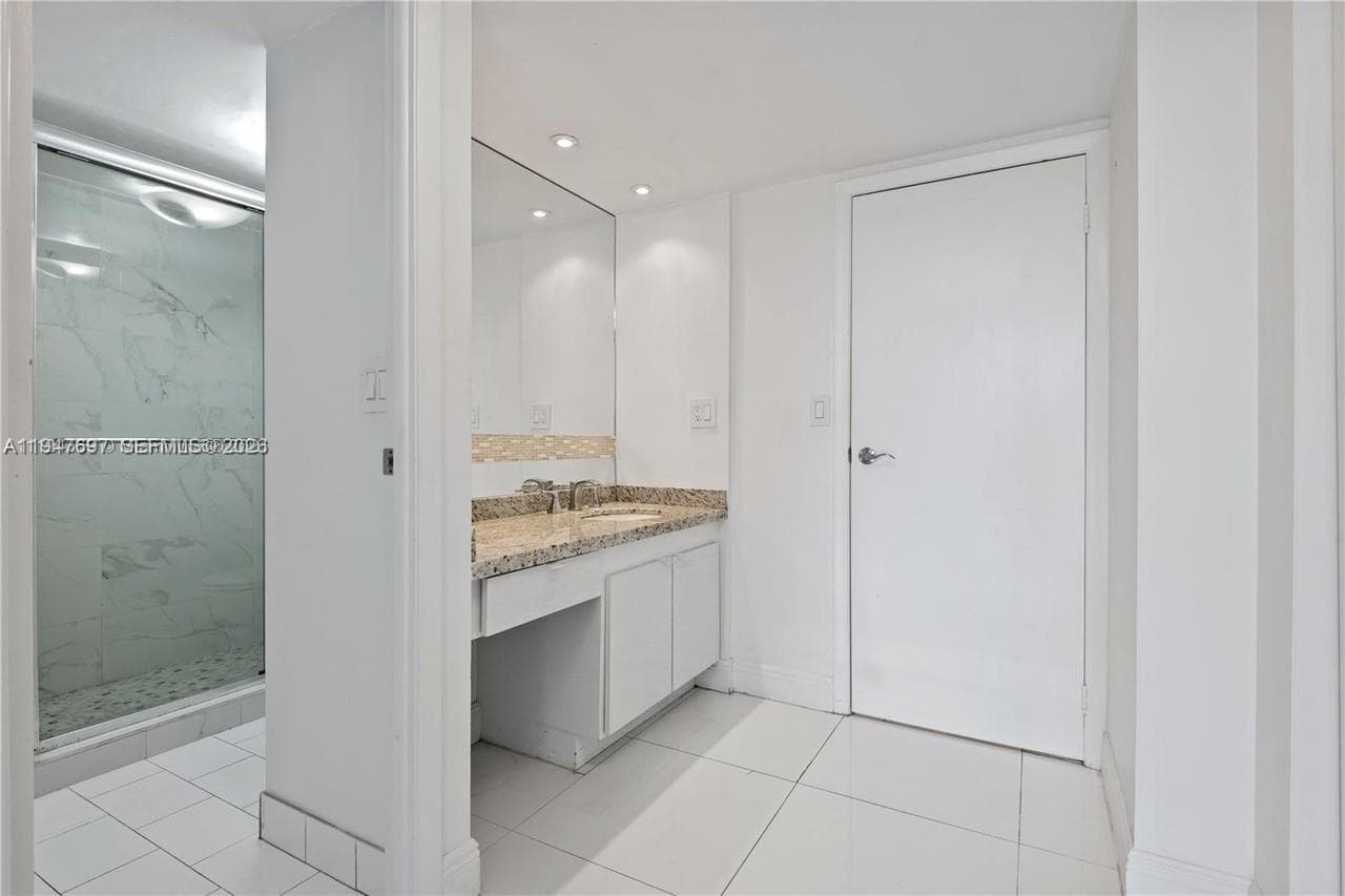 CORONADO CONDO- TOWER II · #209 in Aventura - Photo 9