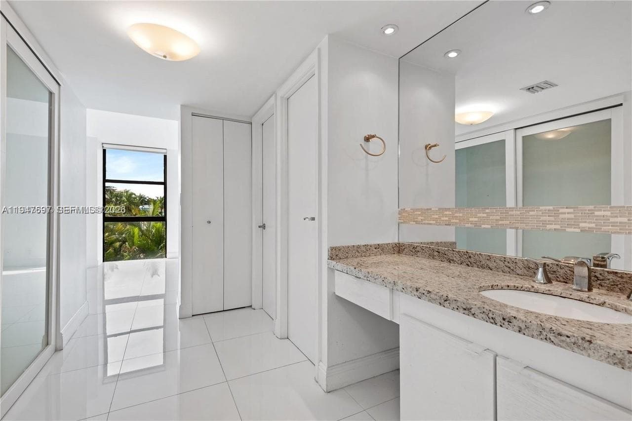 CORONADO CONDO- TOWER II · #209 in Aventura - Photo 8
