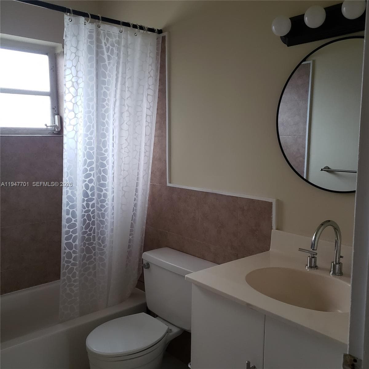 SEVENTEENTH GREEN CONDO · #332 in Hallandale Beach - Photo 6