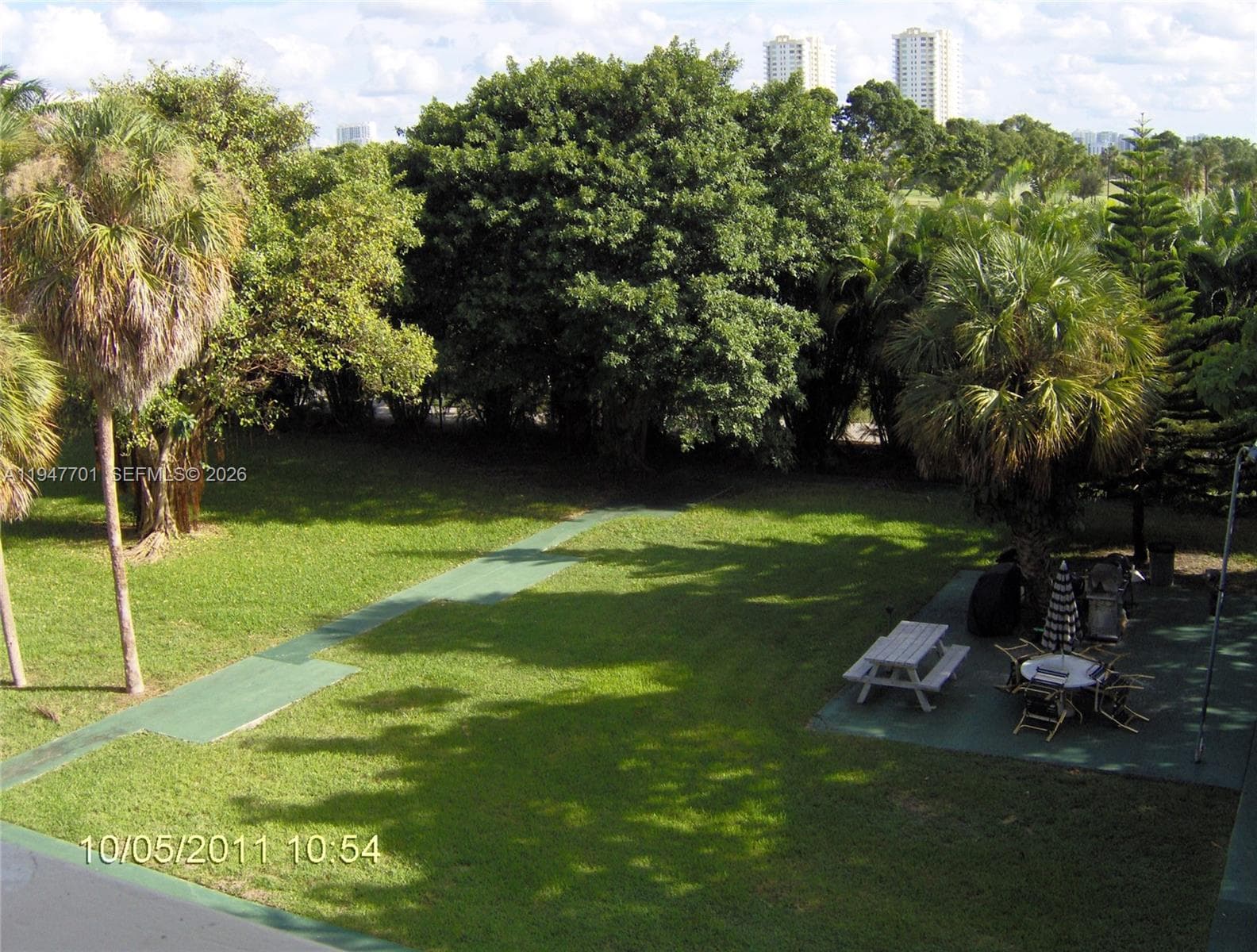 SEVENTEENTH GREEN CONDO · #332 in Hallandale Beach - Photo 14