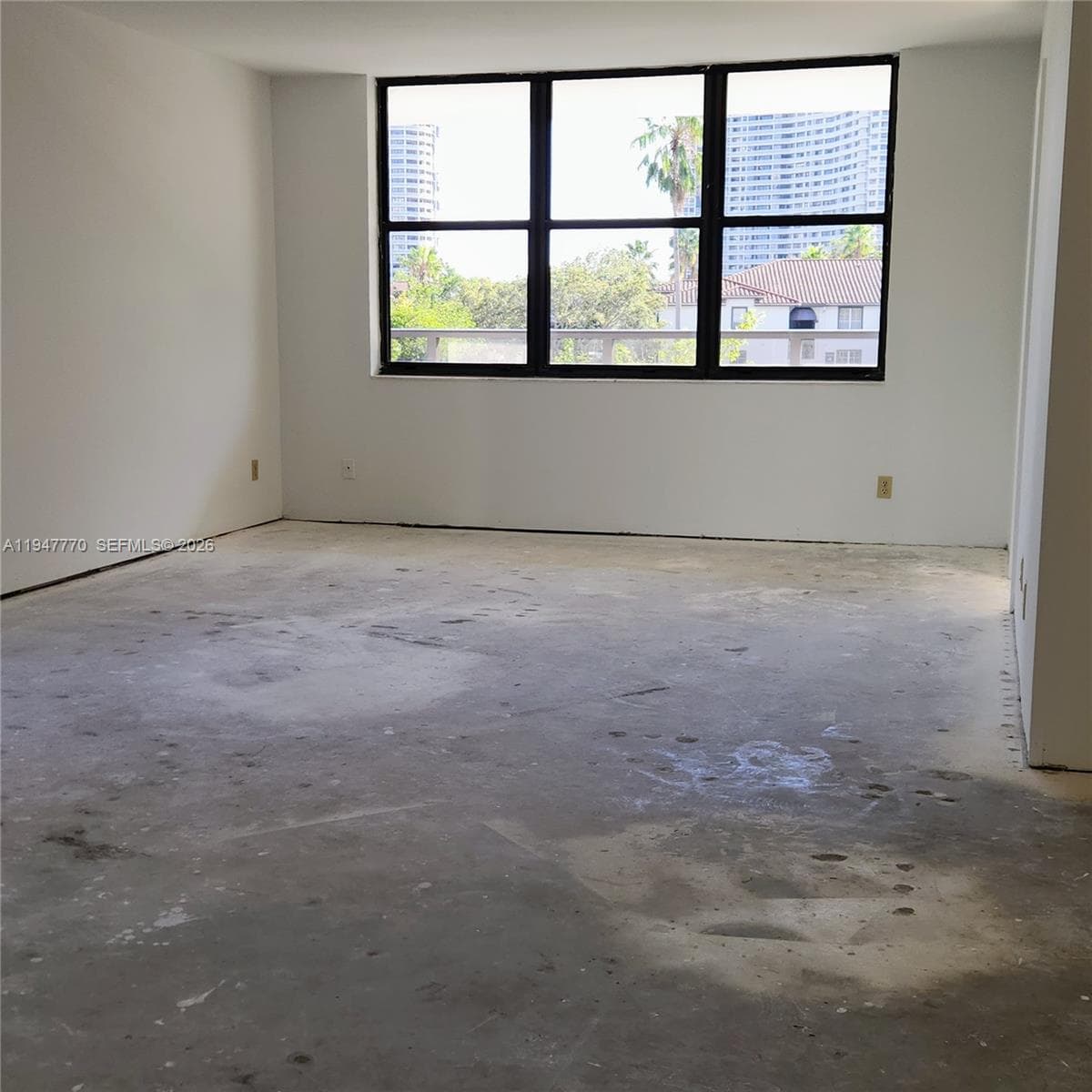 living room or dining room - you choose!