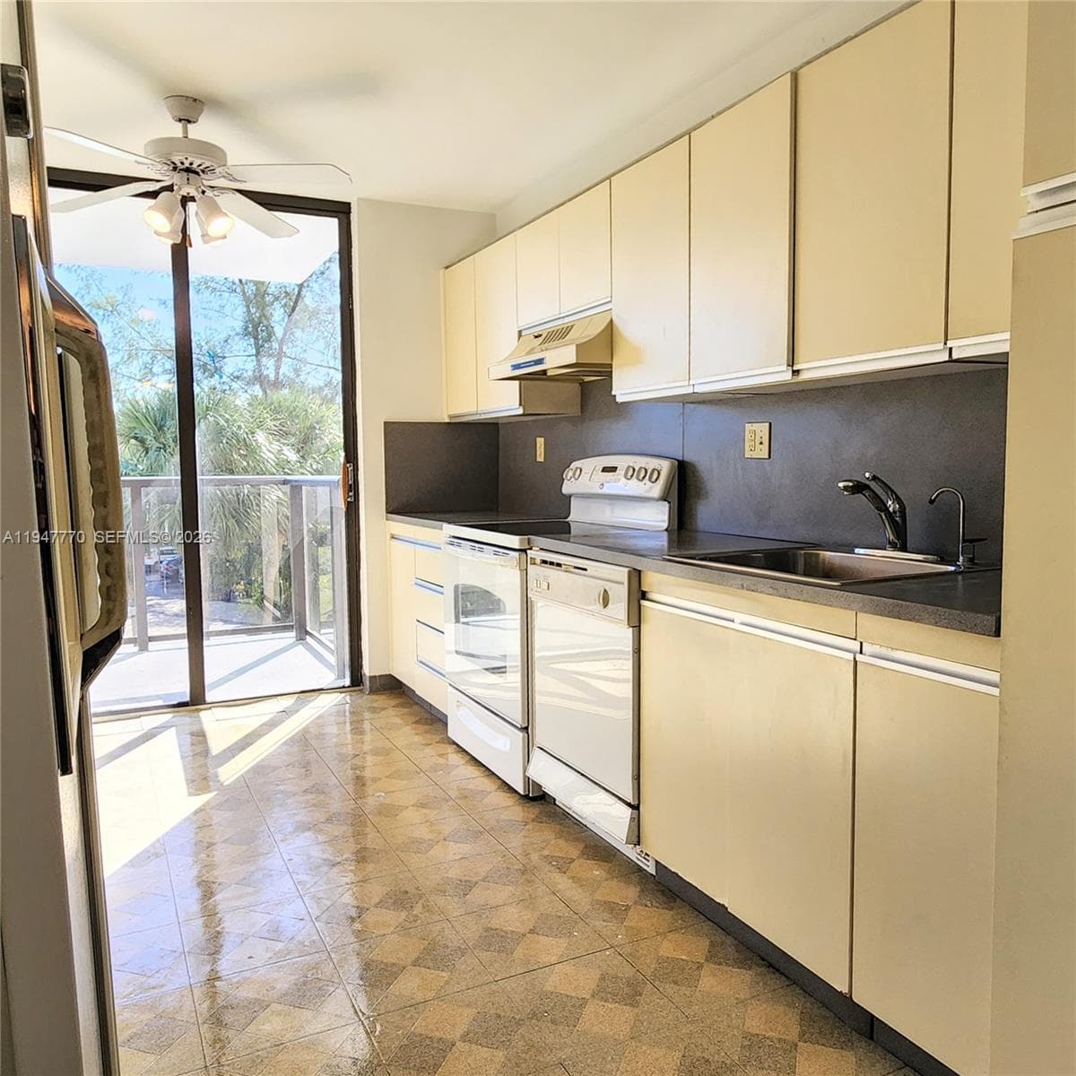 Biscayne Cove · #301 in Aventura - Photo 4