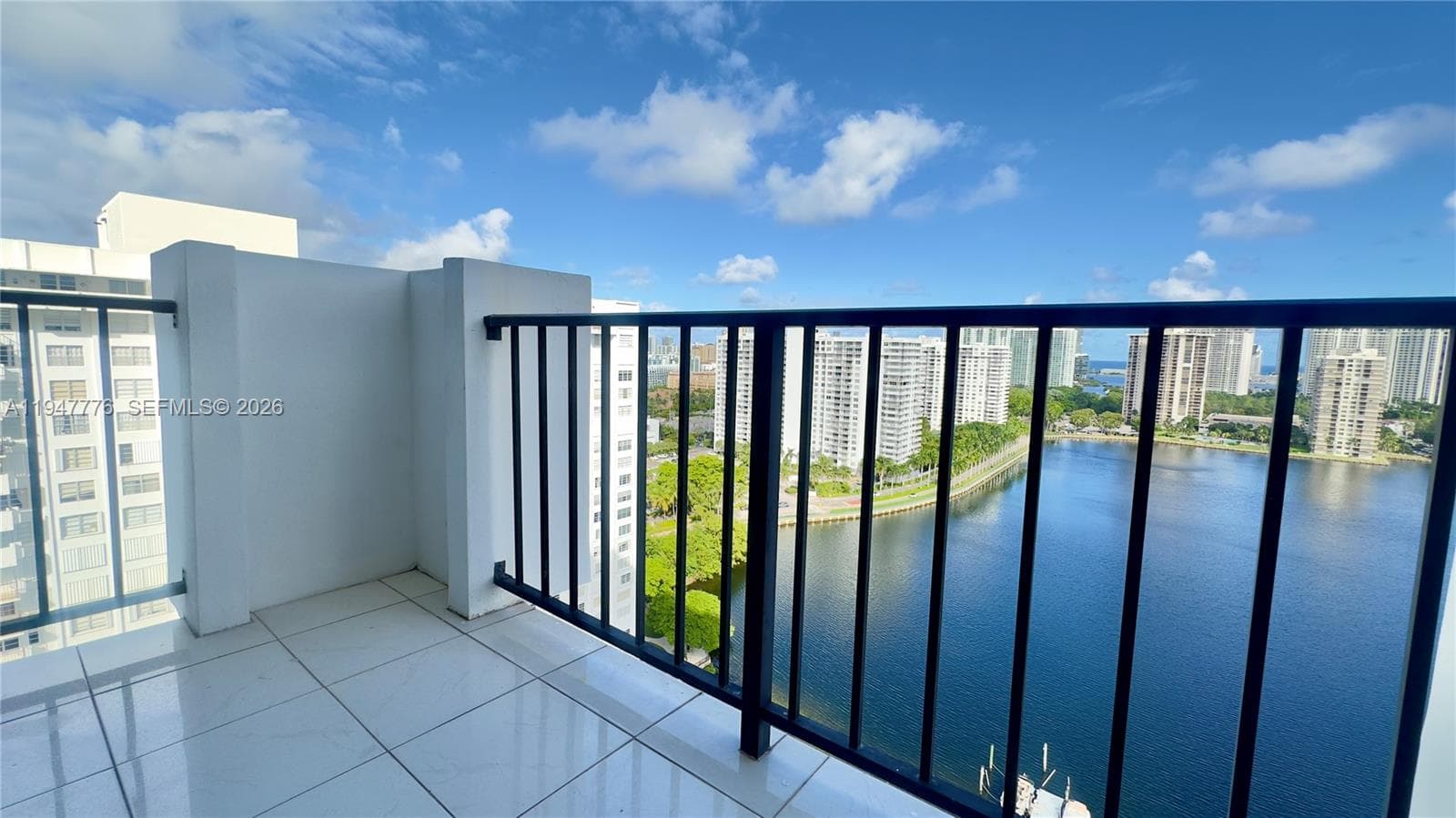 COMMODORE PLAZA CONDO · #2110 in Aventura - Photo 3