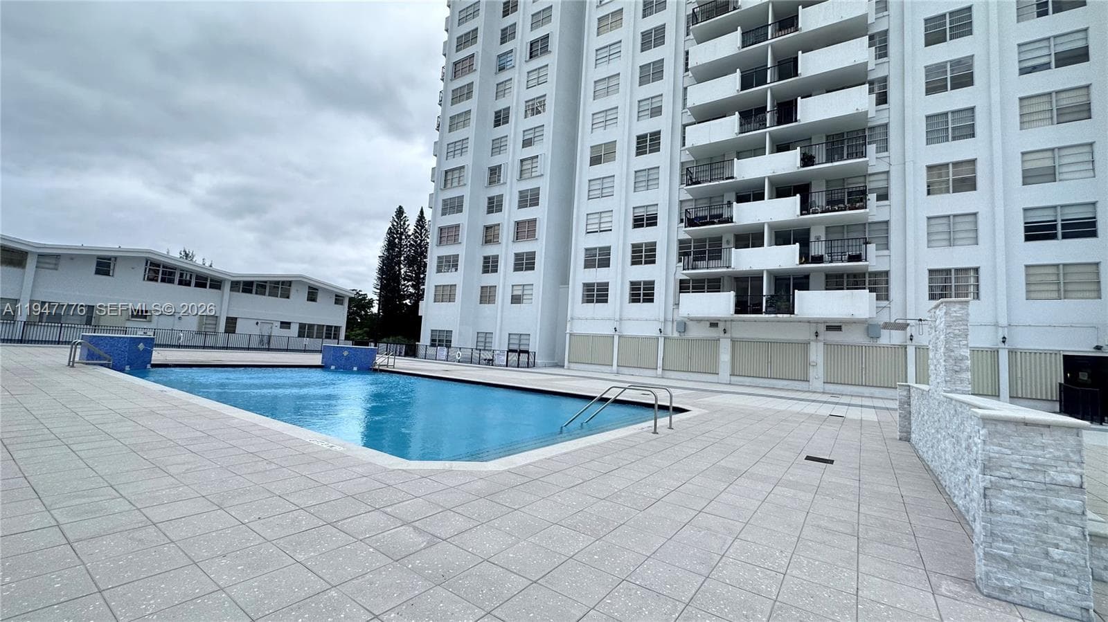 COMMODORE PLAZA CONDO · #2110 in Aventura - Photo 41