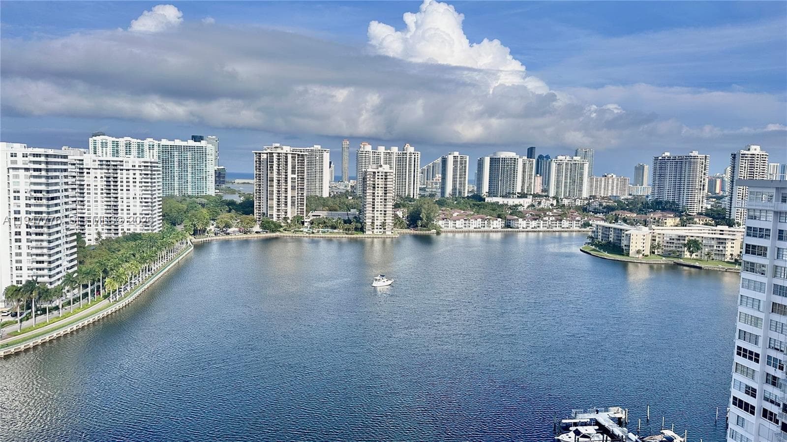 COMMODORE PLAZA CONDO · #2110 in Aventura - Photo 31