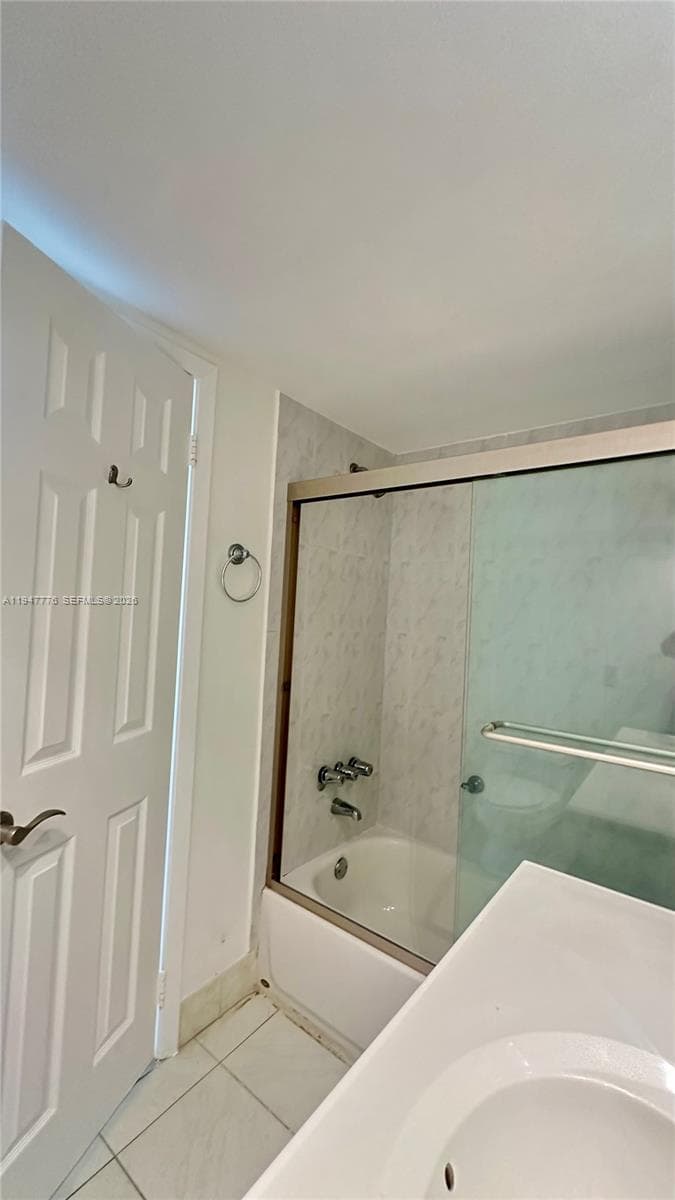 COMMODORE PLAZA CONDO · #2110 in Aventura - Photo 21
