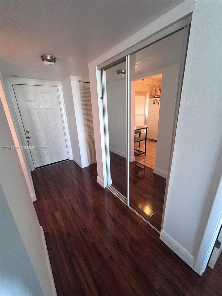 ISLANDS-MARTINIQUE CONDO · #804 in Hallandale Beach - Photo 7