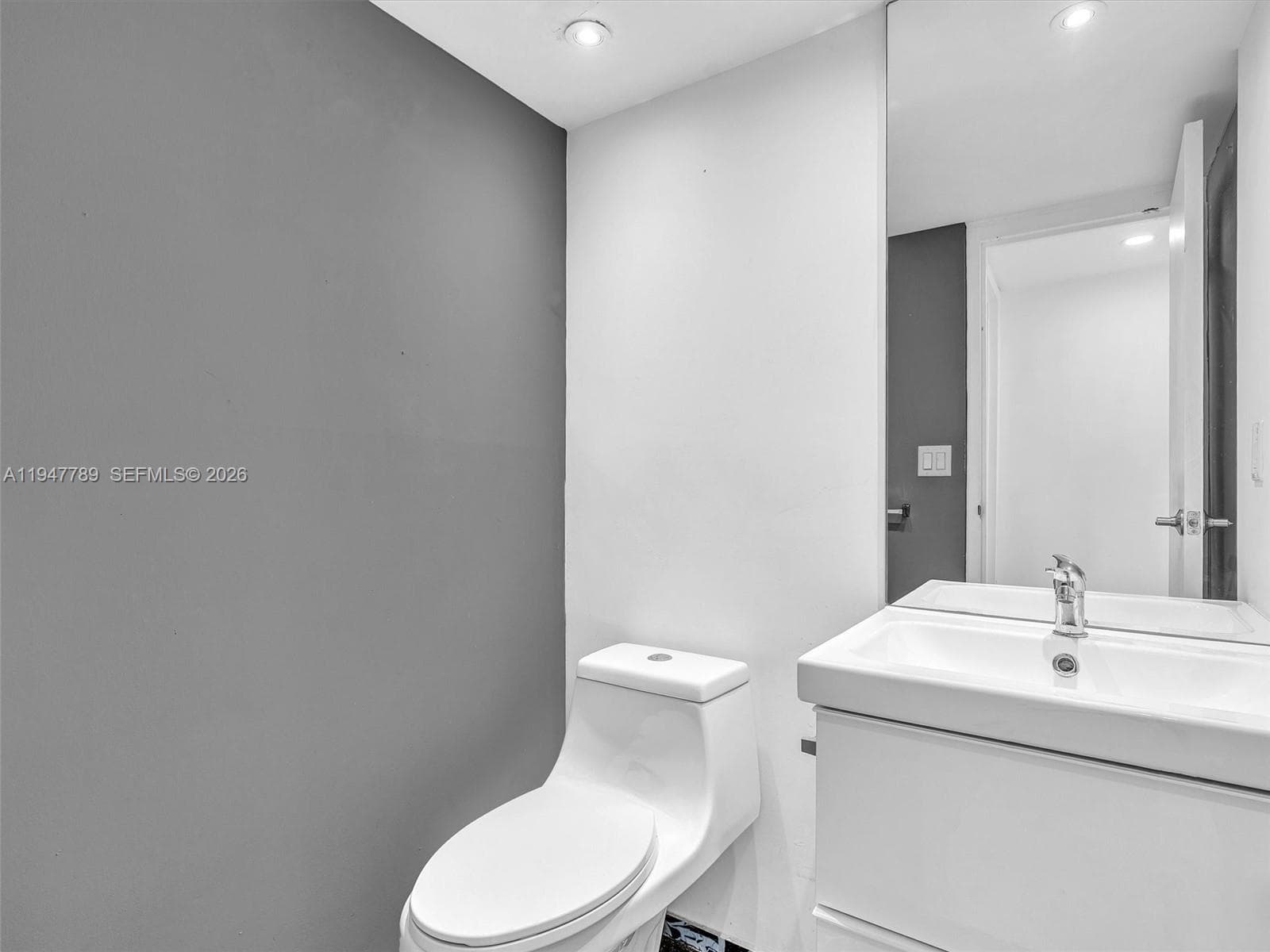 ARLEN HOUSE EAST CONDO · #1220 in Sunny Isles Beach - Photo 21
