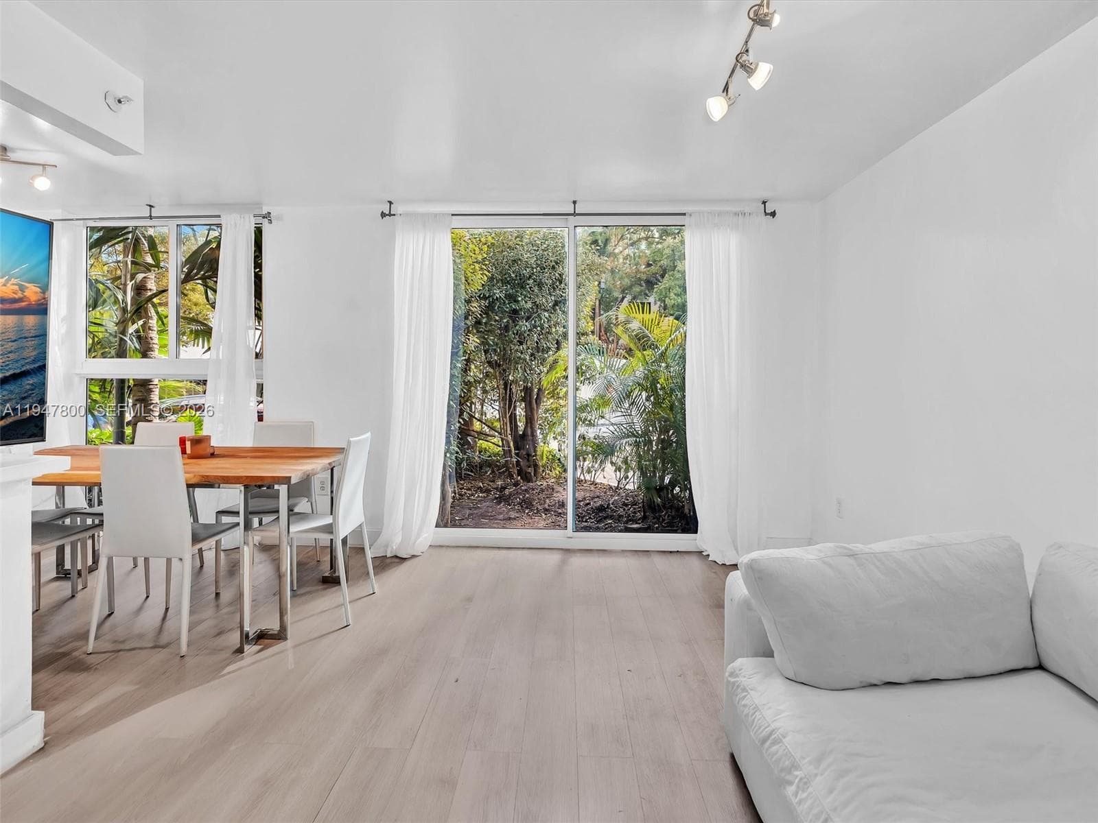WEST BAY PLAZA CONDO · #G-06 in Miami Beach - Photo 1