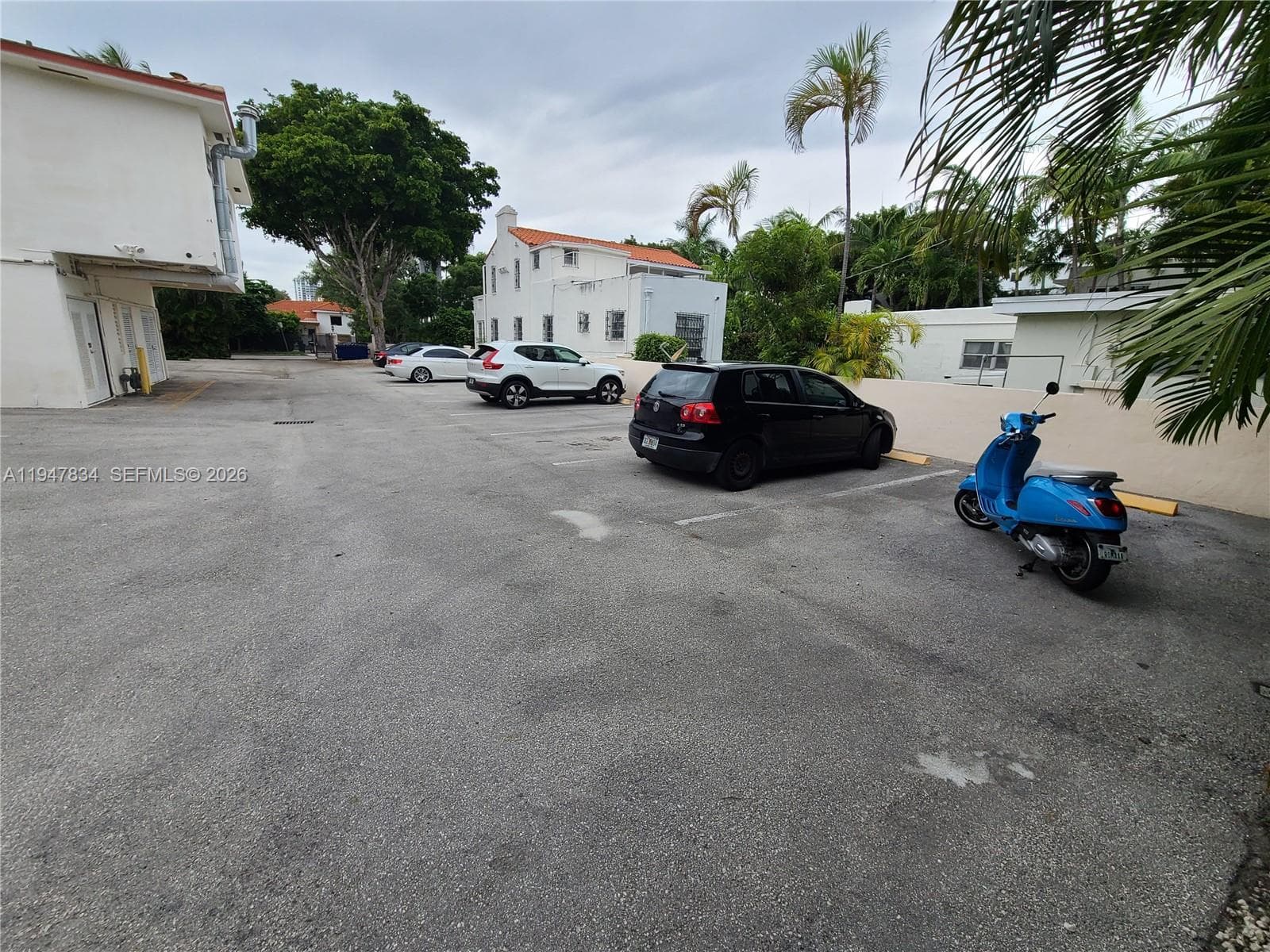 ROYAL PALM VILLAS CONDO · #206 in Miami Beach - Photo 28