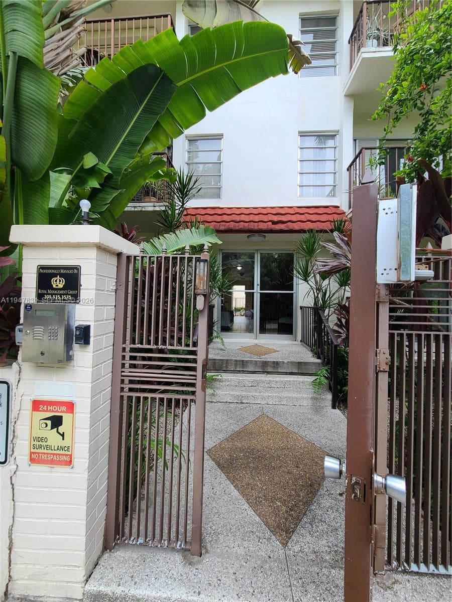 Gated etry