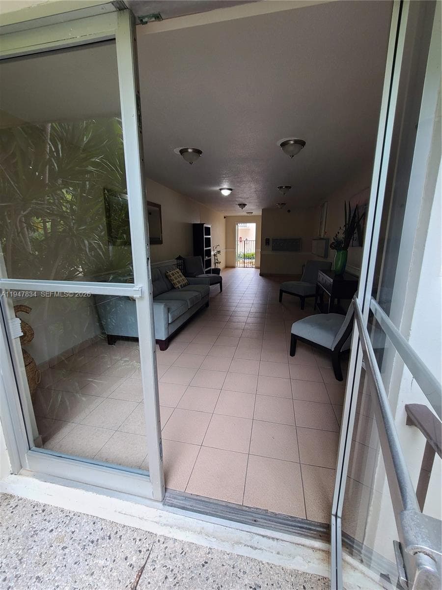 ROYAL PALM VILLAS CONDO · #206 in Miami Beach - Photo 10