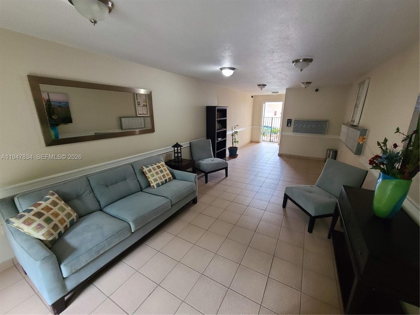ROYAL PALM VILLAS CONDO · #206 in Miami Beach - Photo 11