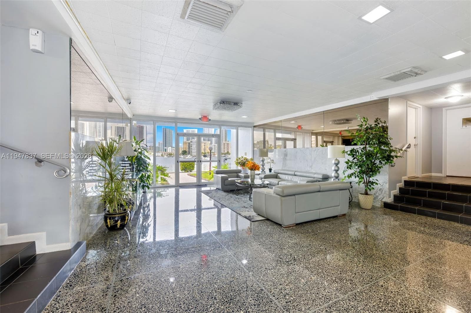 GOLDEN ISLES YACHT CLUB C · #707 in Hallandale Beach - Photo 12