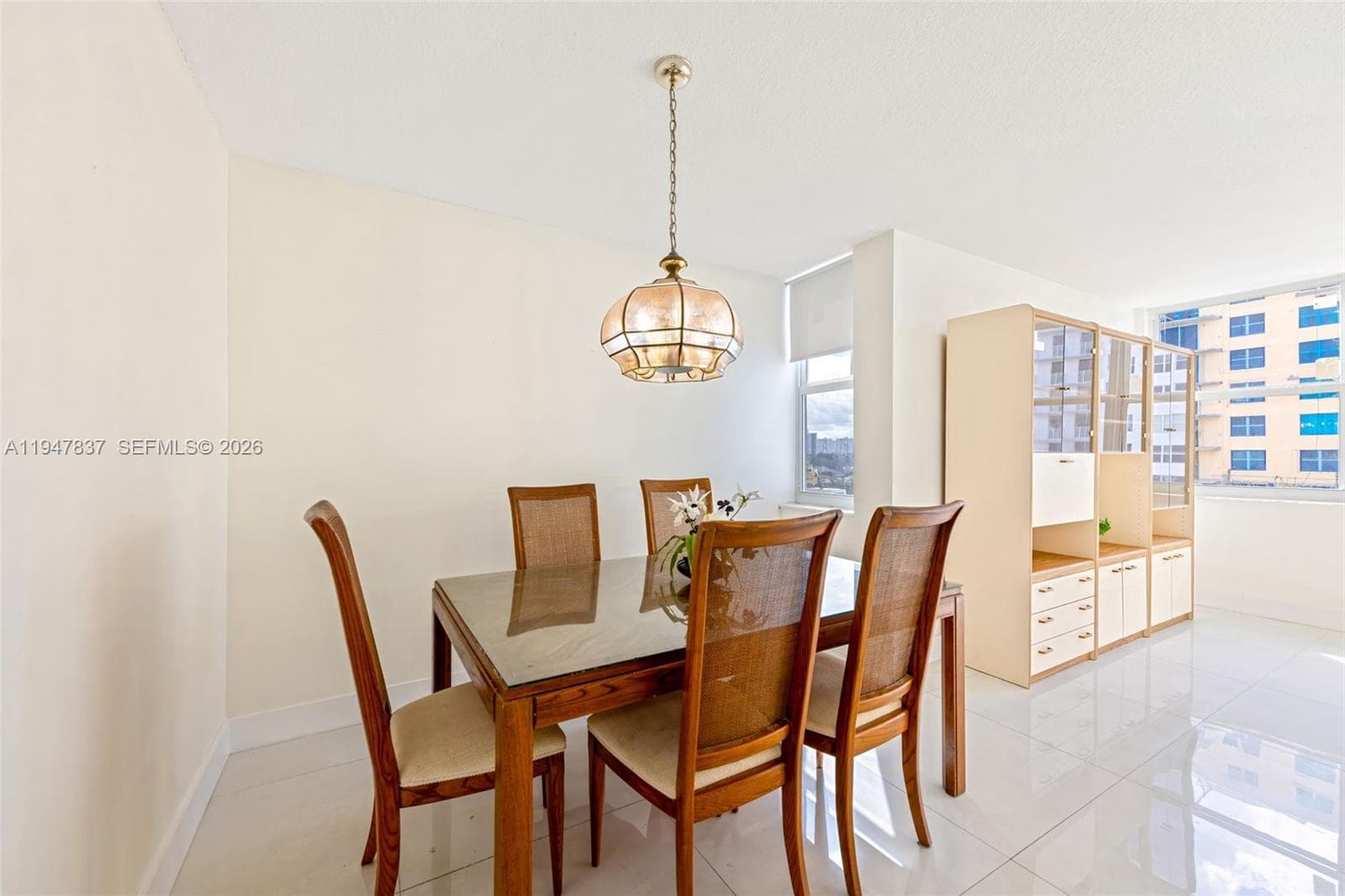 GOLDEN ISLES YACHT CLUB C · #707 in Hallandale Beach - Photo 4