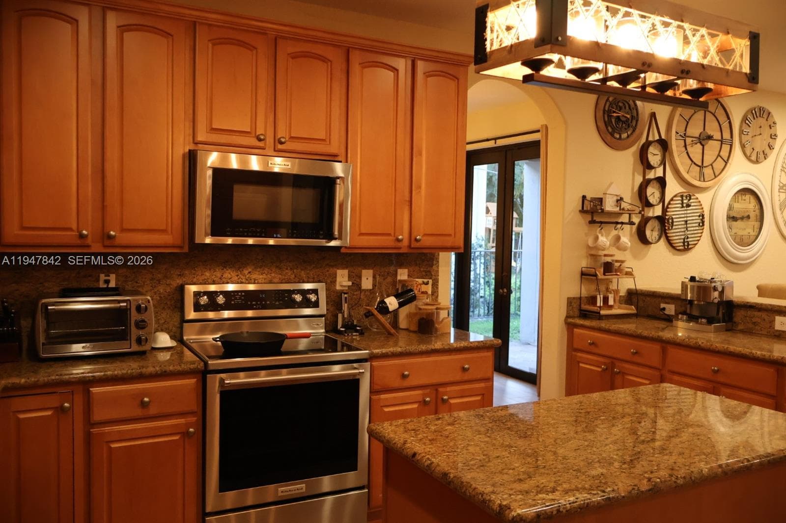 7755 SW 193rd Ln photo 3