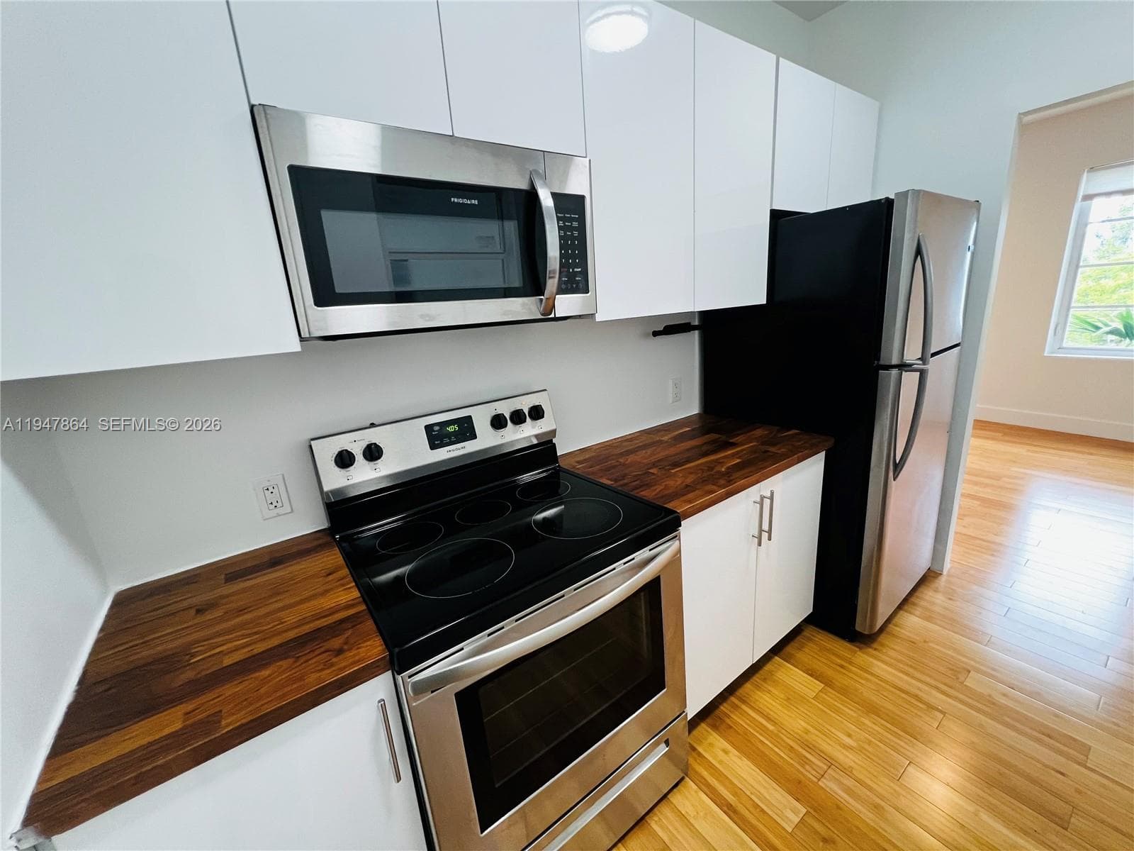 OCEANSIDE SEC ISLE OF NOR · #910 in Miami Beach - Photo 8