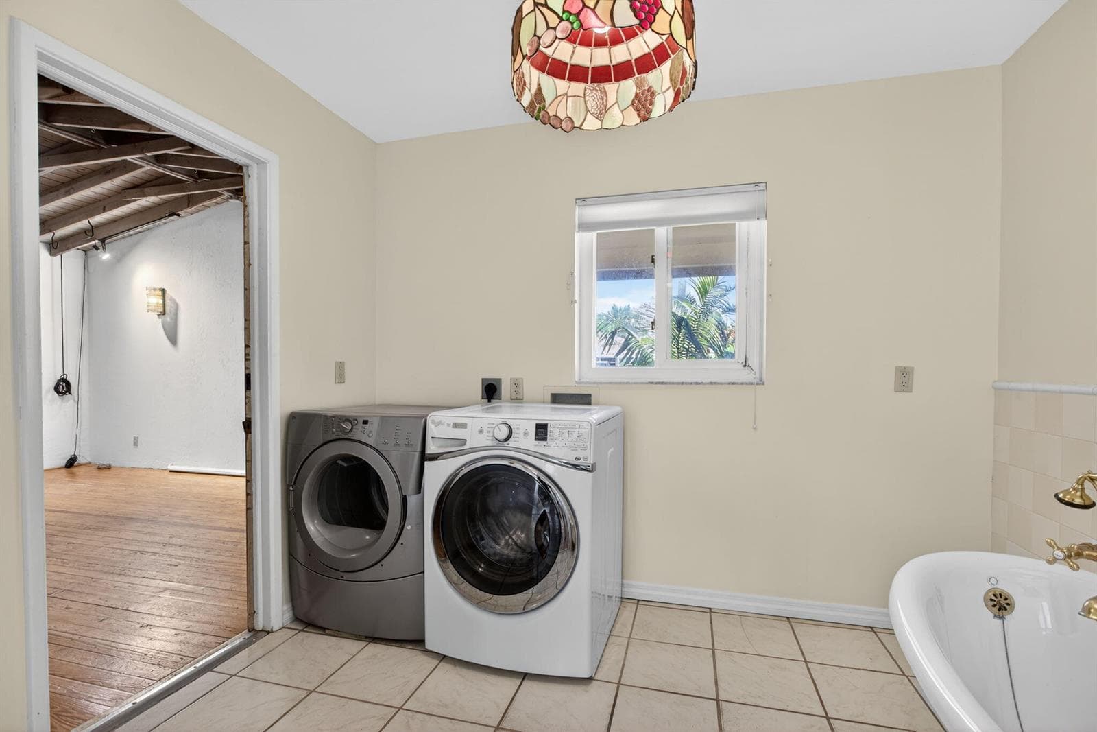 38-web-or-mls-2580-7853