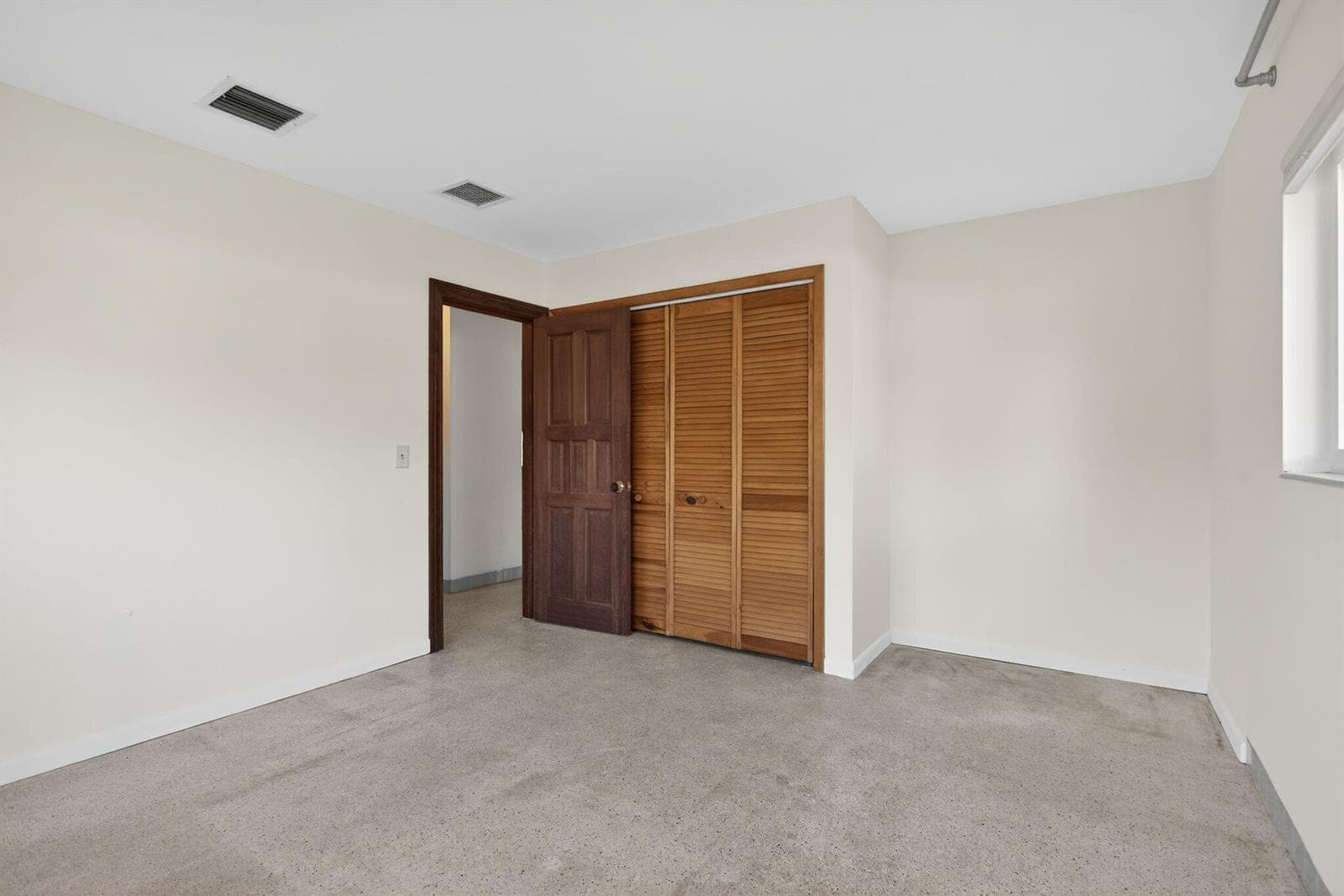 43-web-or-mls-2580-7878
