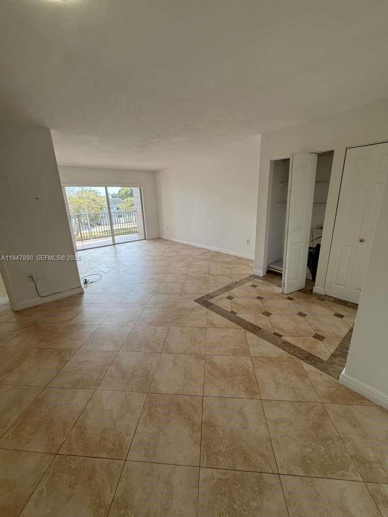 KENDALL LAKE TOWERS CONDO · #313 in Miami - Photo 6