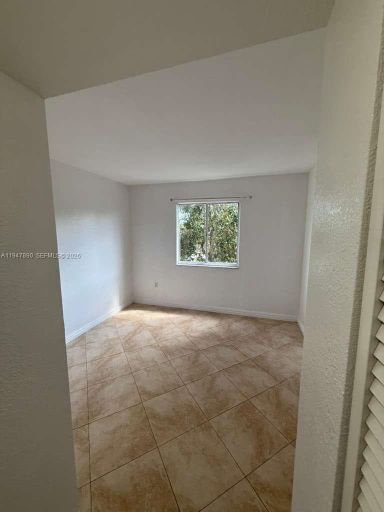 KENDALL LAKE TOWERS CONDO · #313 in Miami - Photo 13