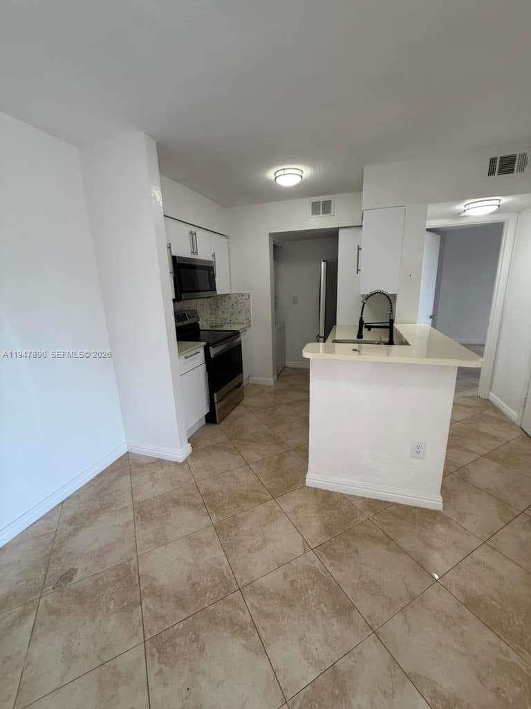 KENDALL LAKE TOWERS CONDO · #313 in Miami - Photo 8