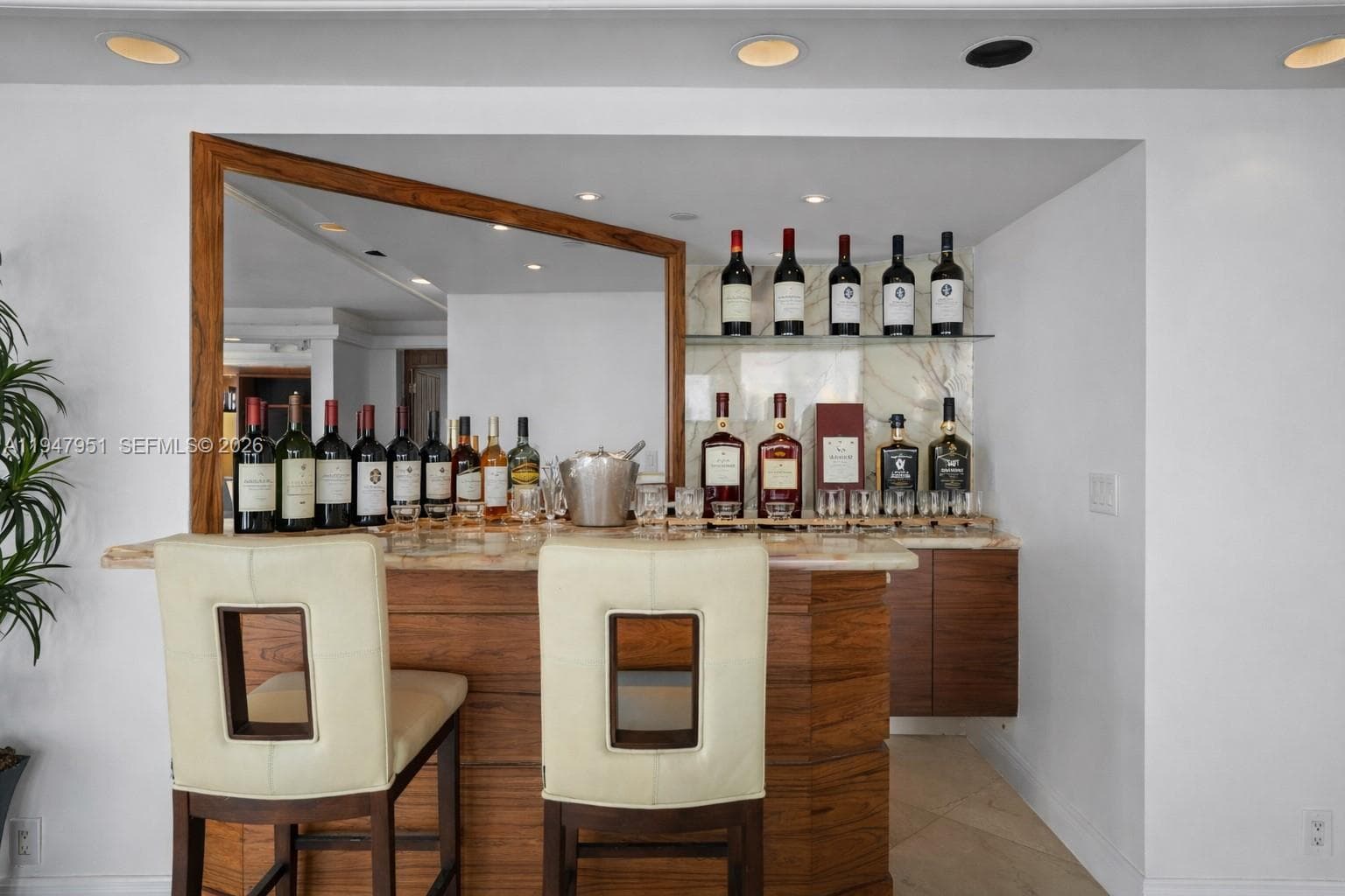 TURNBERRY TOWERS CONDO · #25GR in Aventura - Photo 6