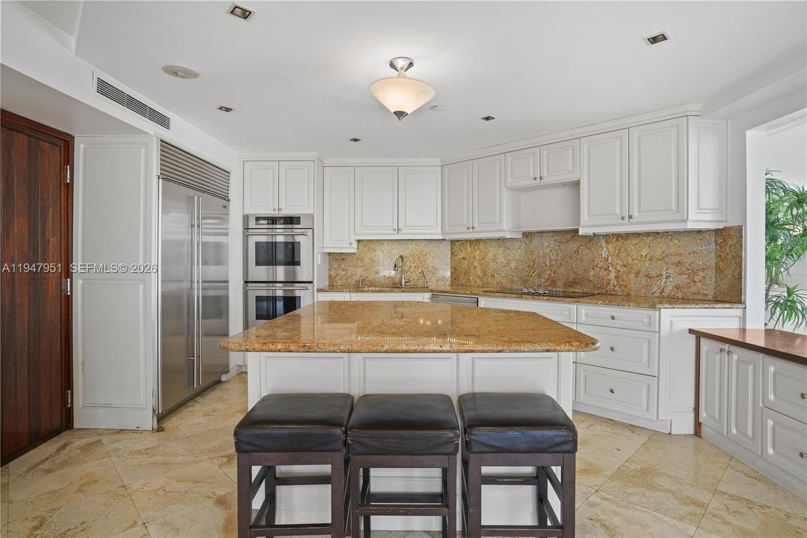 TURNBERRY TOWERS CONDO · #25GR in Aventura - Photo 31